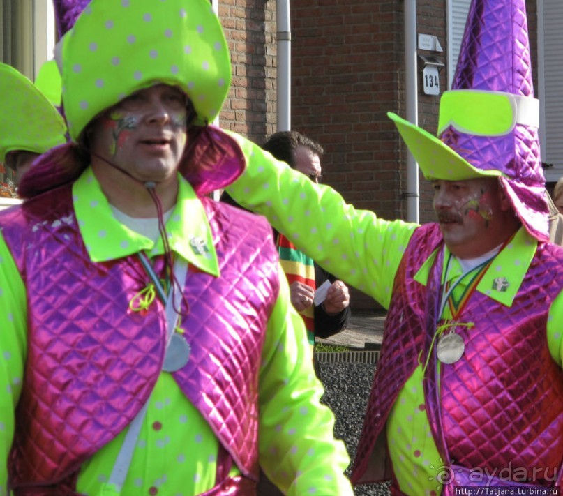 Всматриваясь в лица Карнавала