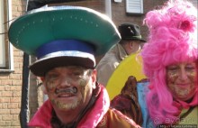 Альбом отзыва "Всматриваясь в лица Карнавала"