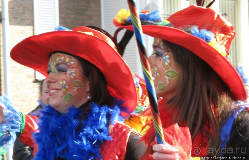 Всматриваясь в лица Карнавала