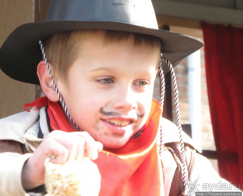 Альбом отзыва "Всматриваясь в лица Карнавала"