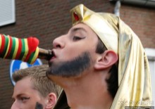 Альбом отзыва "Всматриваясь в лица Карнавала"