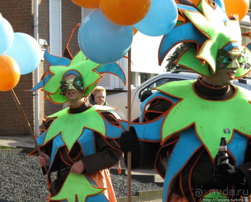 Всматриваясь в лица Карнавала