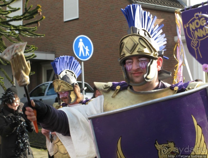 Всматриваясь в лица Карнавала