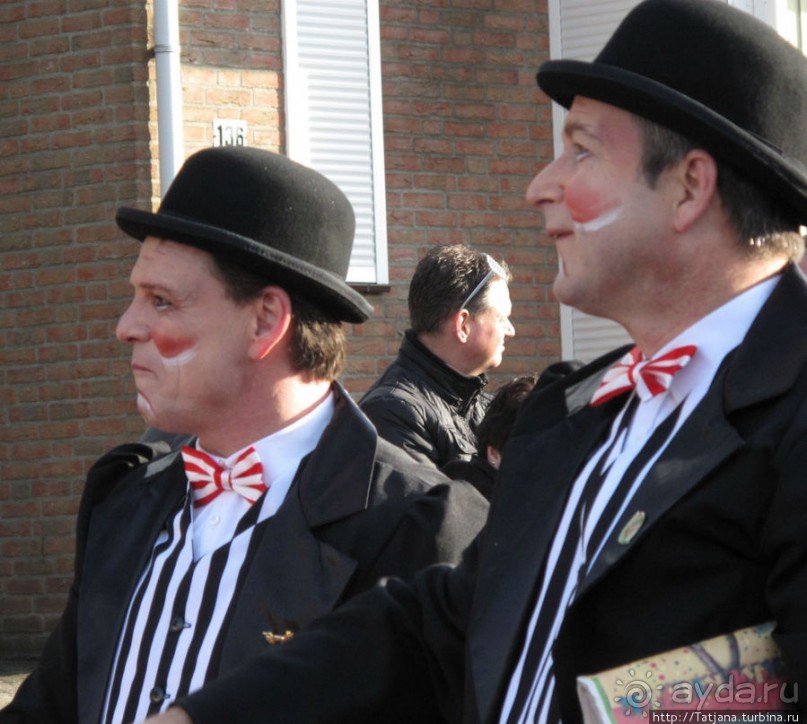 Всматриваясь в лица Карнавала