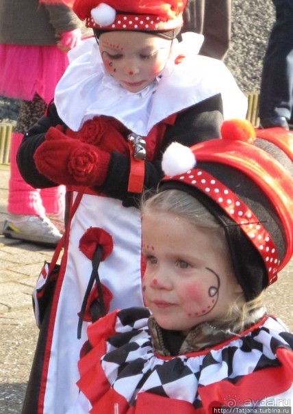 Всматриваясь в лица Карнавала