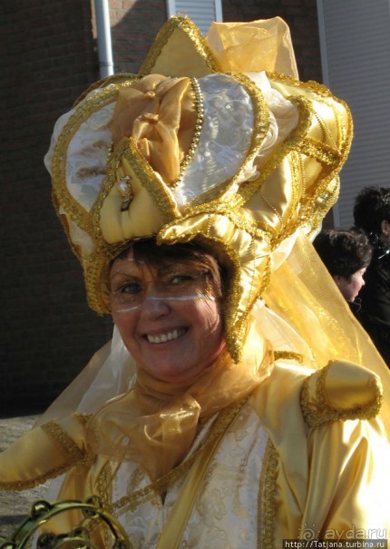 Всматриваясь в лица Карнавала