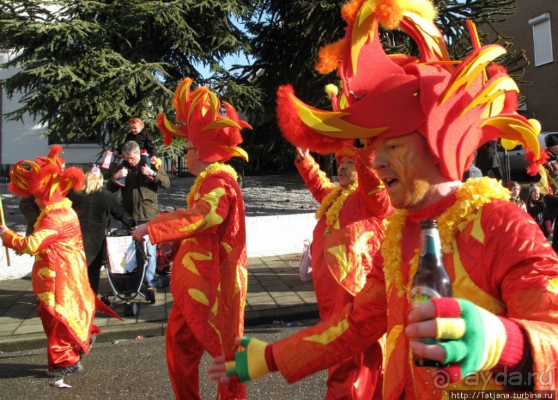 Всматриваясь в лица Карнавала