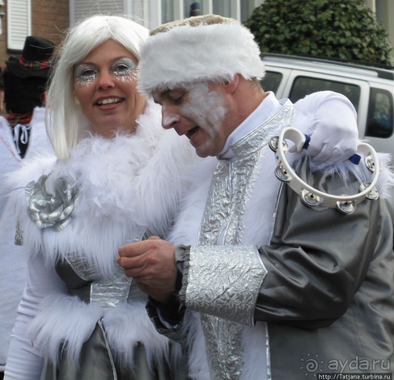 Всматриваясь в лица Карнавала