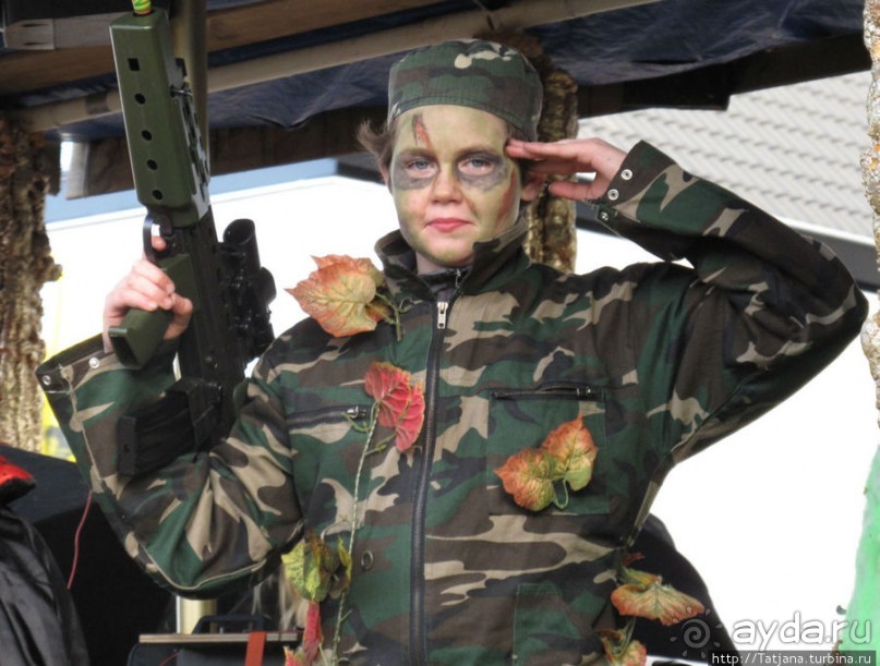 Всматриваясь в лица Карнавала