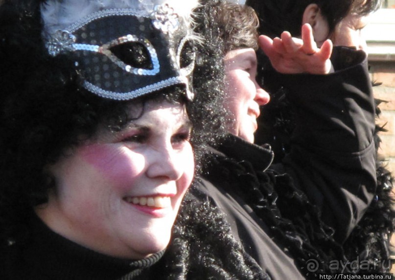 Всматриваясь в лица Карнавала