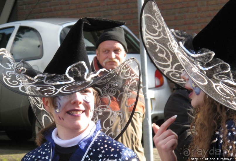 Всматриваясь в лица Карнавала