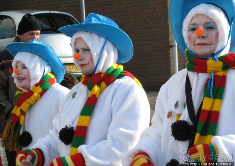 Всматриваясь в лица Карнавала