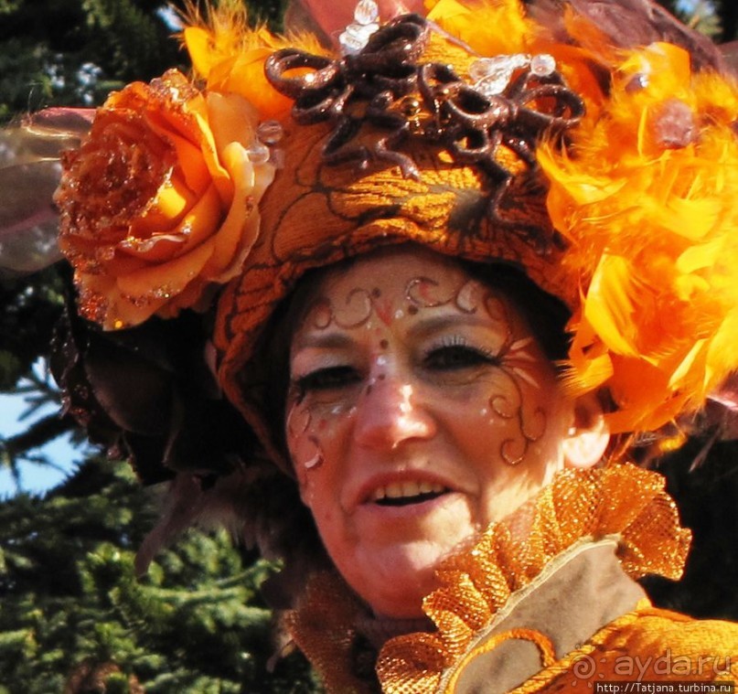 Всматриваясь в лица Карнавала