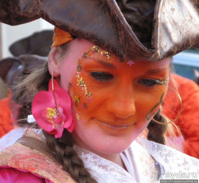 Всматриваясь в лица Карнавала