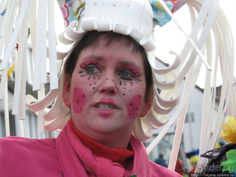 Всматриваясь в лица Карнавала