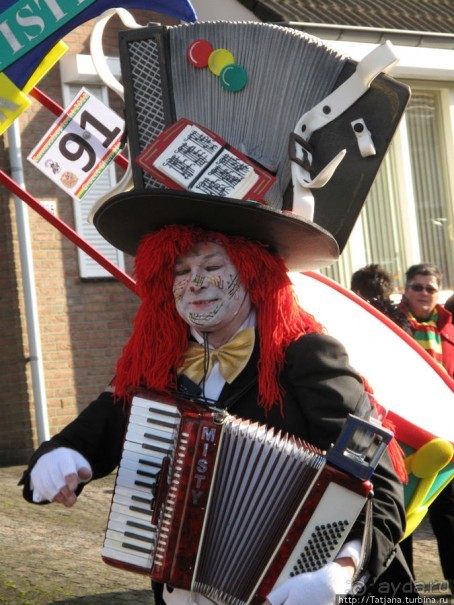 Всматриваясь в лица Карнавала