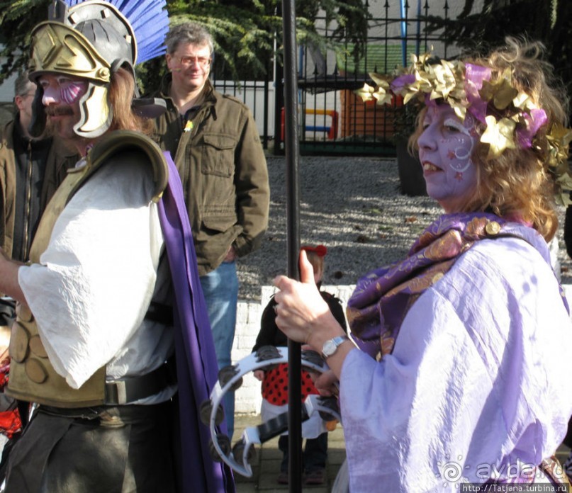 Всматриваясь в лица Карнавала