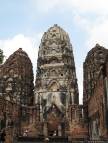 На велосипедах по заповеднику "Сукхотай"