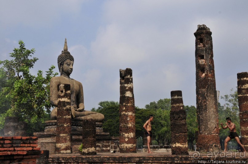 На велосипедах по заповеднику "Сукхотай"