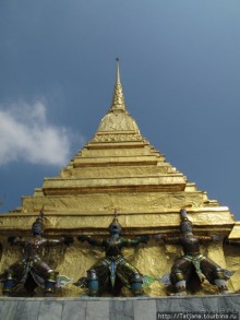 Тук-тук, зима в Бангкоке и Королевский Дворец.