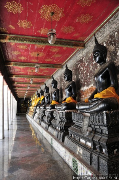 Тук-тук, зима в Бангкоке и Королевский Дворец.