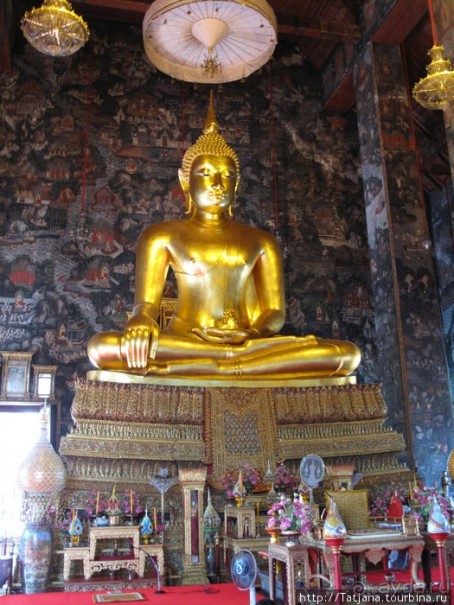 Тук-тук, зима в Бангкоке и Королевский Дворец.