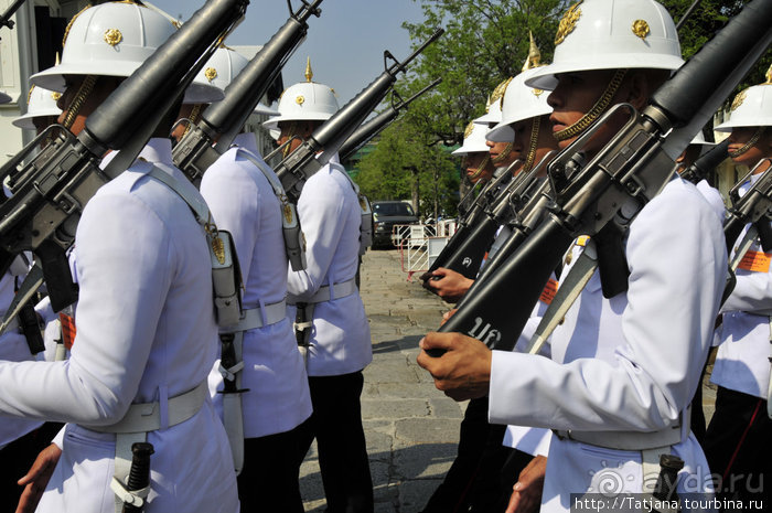Тук-тук, зима в Бангкоке и Королевский Дворец.