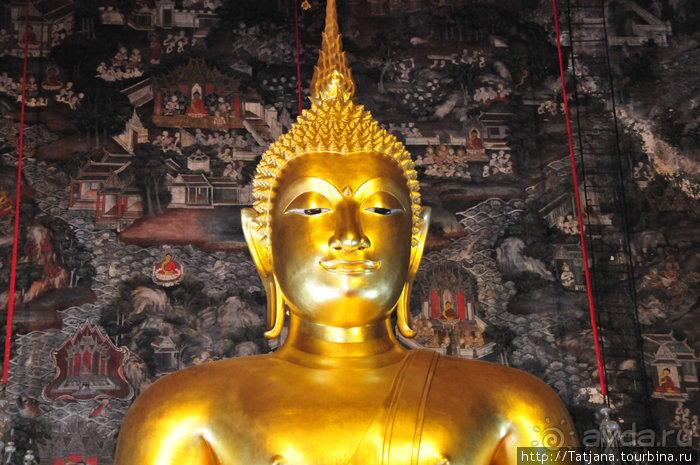 Тук-тук, зима в Бангкоке и Королевский Дворец.