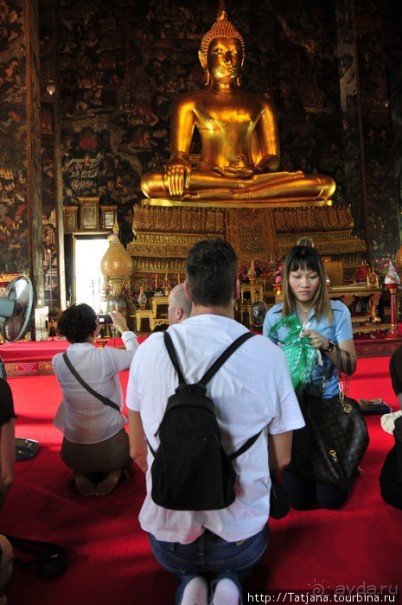 Тук-тук, зима в Бангкоке и Королевский Дворец.