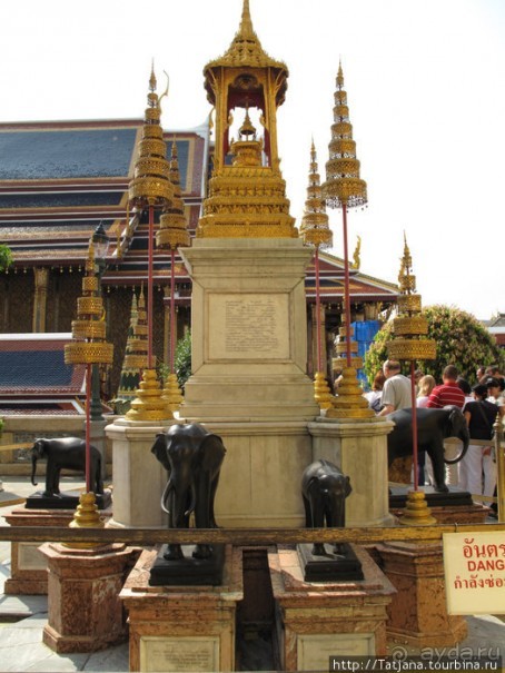 Тук-тук, зима в Бангкоке и Королевский Дворец.