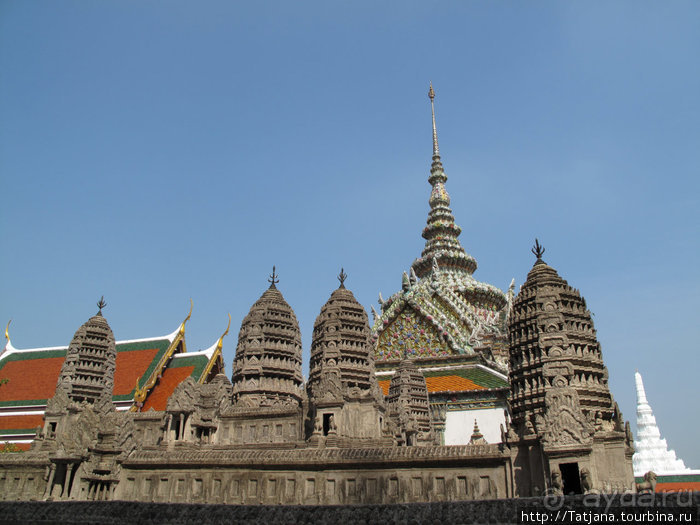 Тук-тук, зима в Бангкоке и Королевский Дворец.