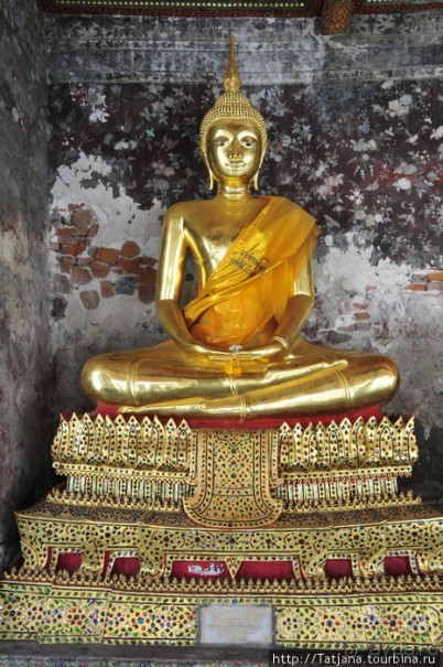 Тук-тук, зима в Бангкоке и Королевский Дворец.