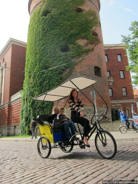 Рикша в Риге