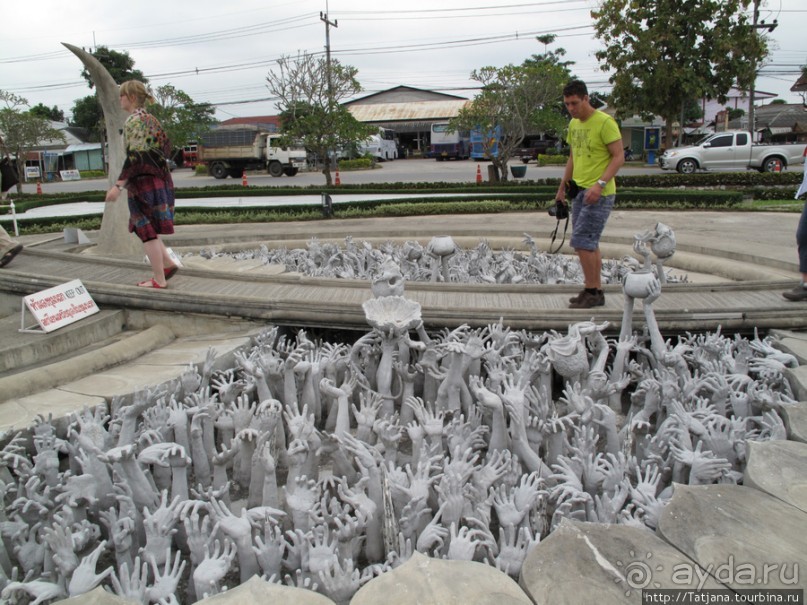 Белый храм Wat Rong Khun