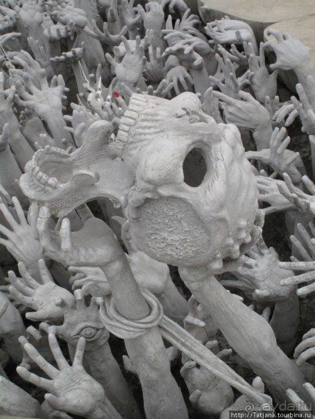 Белый храм Wat Rong Khun