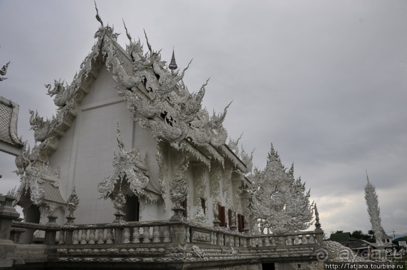 Белый храм Wat Rong Khun