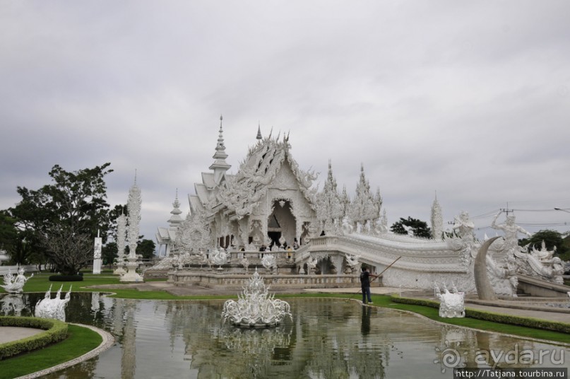 Белый храм Wat Rong Khun
