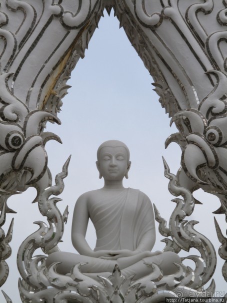 Белый храм Wat Rong Khun