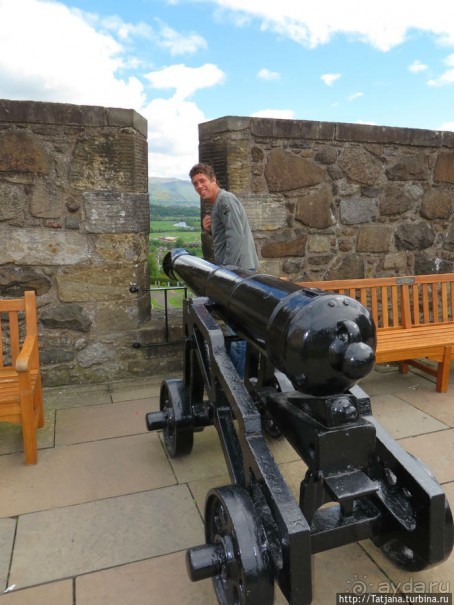 Посетить замок и прислониться к стенам средневековья