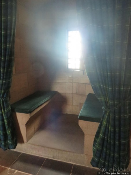 Посетить замок и прислониться к стенам средневековья