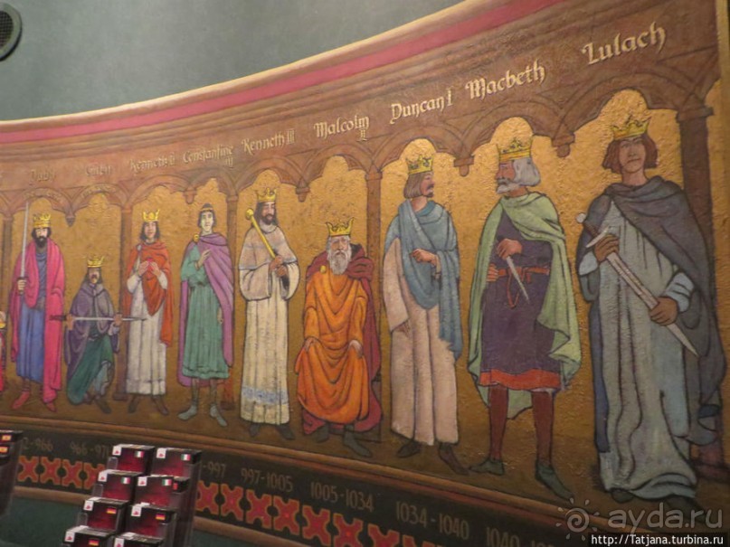 Посетить замок и прислониться к стенам средневековья