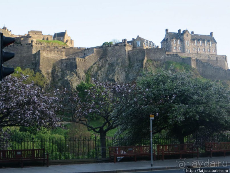 Посетить замок и прислониться к стенам средневековья