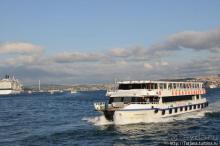 Путешествие по Босфору на кораблях или лодках