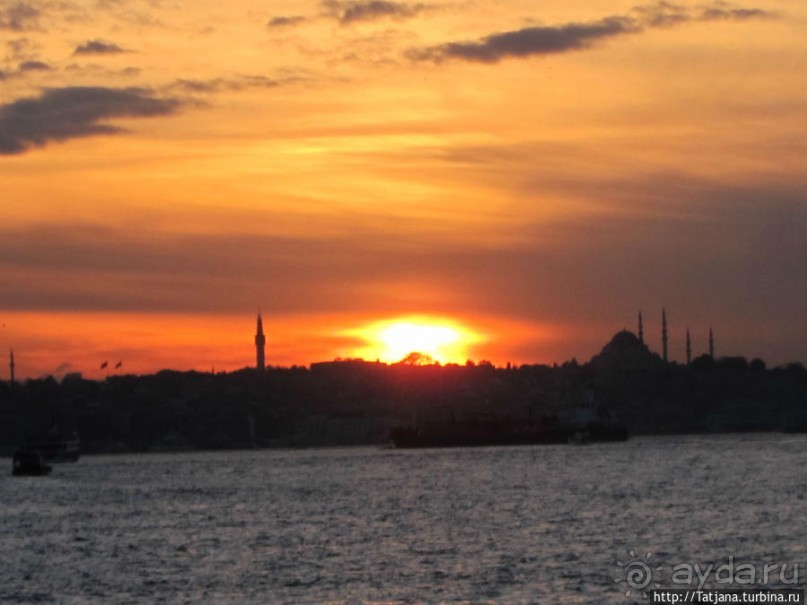 Путешествие по Босфору на кораблях или лодках