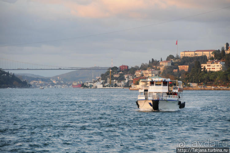 Путешествие по Босфору на кораблях или лодках