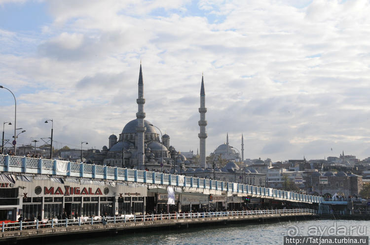 Путешествие по Босфору на кораблях или лодках