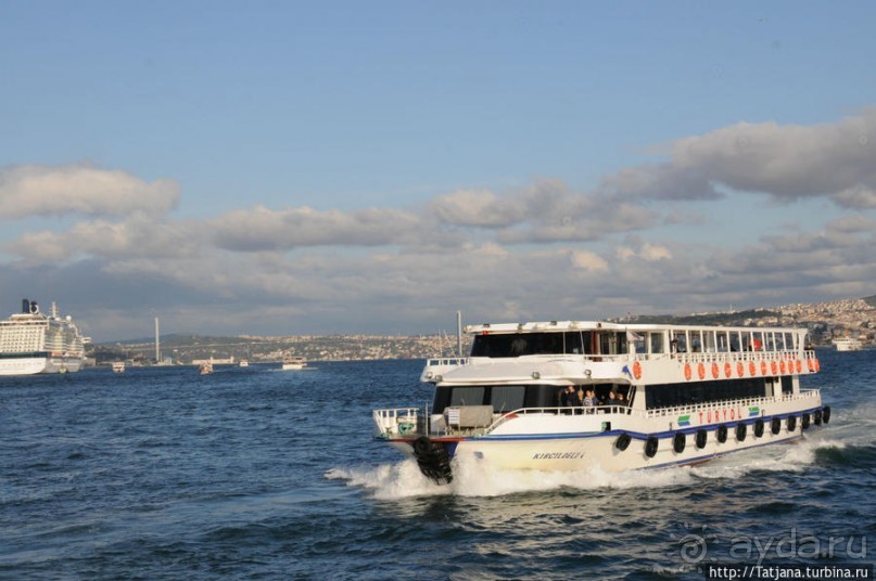 Путешествие по Босфору на кораблях или лодках