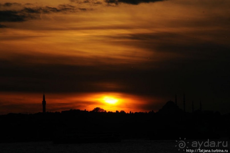 Путешествие по Босфору на кораблях или лодках