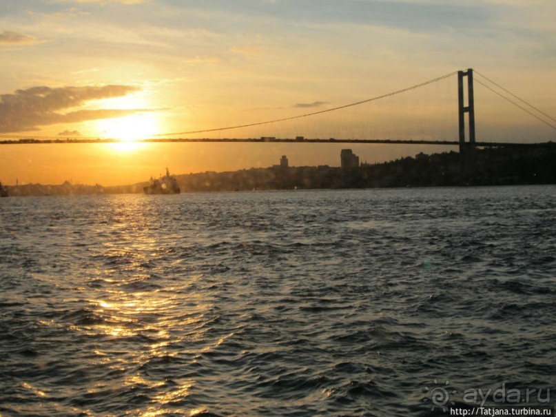 Путешествие по Босфору на кораблях или лодках