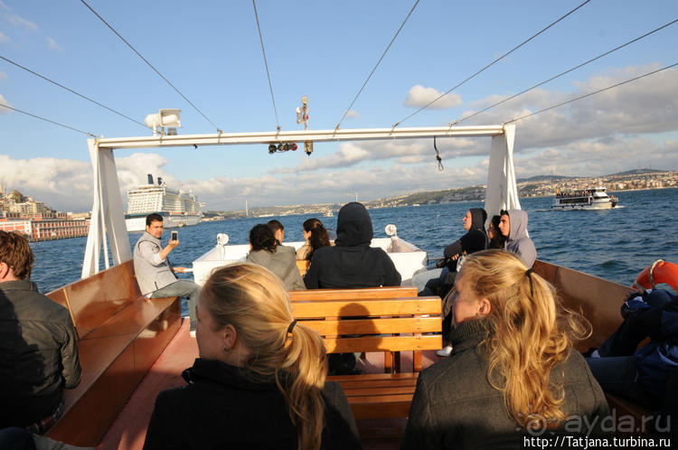 Путешествие по Босфору на кораблях или лодках